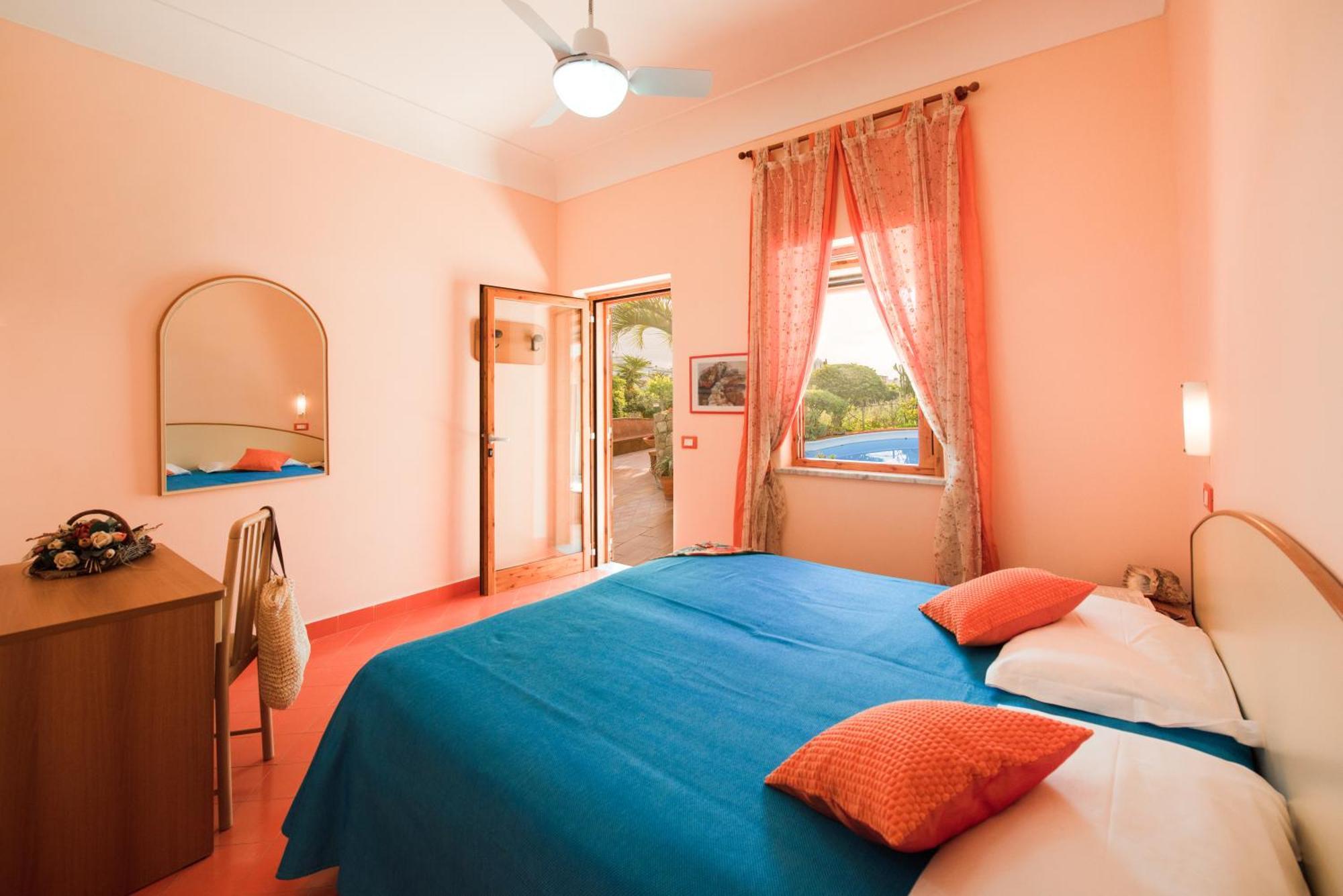 Hotel Villa Sirena Sant'Angelo  Luaran gambar